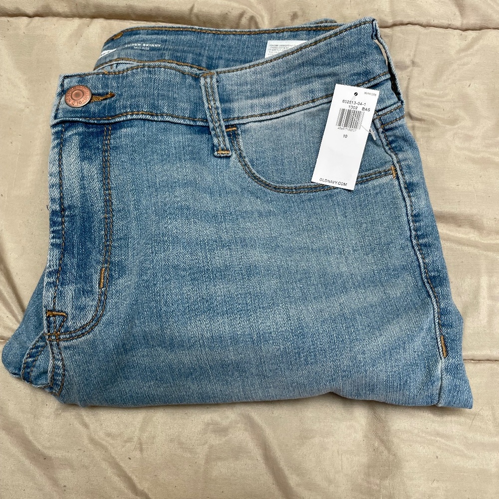 NWT Old Navy Midrise Super Skinny Jeans Size 10
